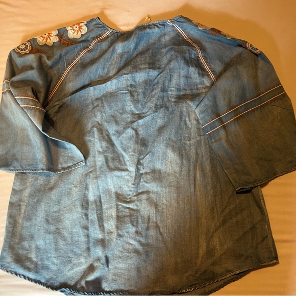 MÜR MÜR XL Chambray Boho Tunic Top Floral Embroidered 3/4 Sleeve Peasant Blouse - Picture 6 of 8